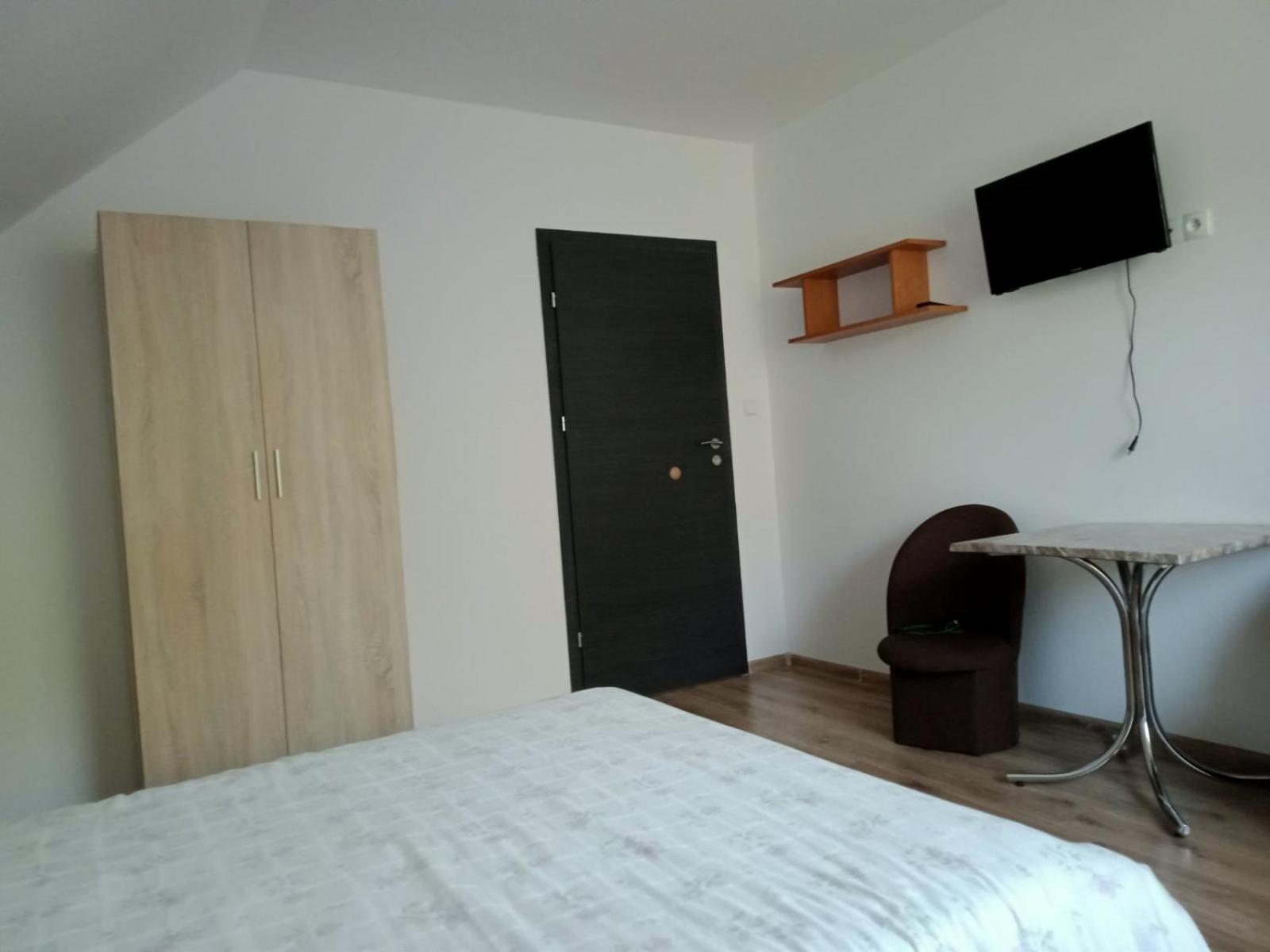 Pokoje U Nadii Apartment Karwienskie Bloto Drugie Bilik gambar